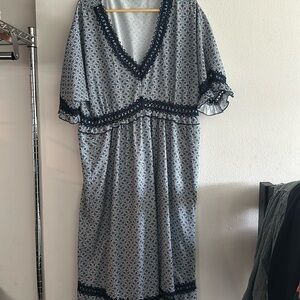 Bloomchic dress with sleeves